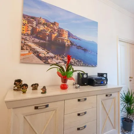 Waterfront House * Genova