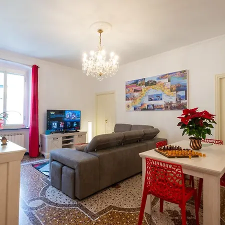 Apartment Waterfront House Genoa
